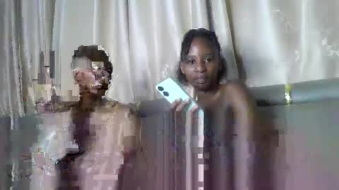 ecstasyxoxo online show from April 2026 08:33:02 PM