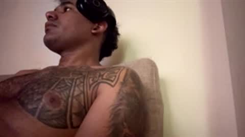 ed_hot69 online show from February 2026 06:12:01 PM