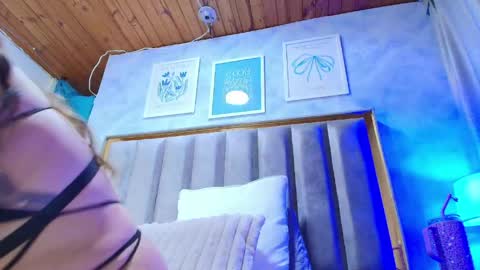 Snapshot of eda_bonne chatting on June 2026 12:44:02 PM Edda online show from June 2026 12:44:02 PM