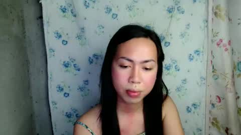 Snapshot of eddfox001 chatting on May 2026 01:40:01 PM eddfox001 online show from May 2026 01:40:01 PM