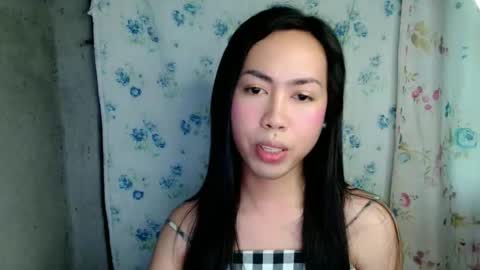 Snapshot of eddfox001 chatting on May 2026 06:52:02 AM eddfox001 online show from May 2026 06:52:02 AM