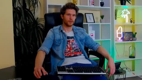 eddie_baker online show from May 2026 10:15:02 PM