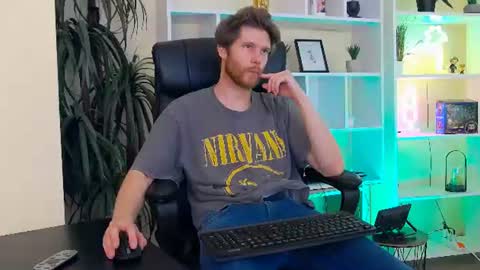 Snapshot of eddie_baker chatting on June 2026 10:32:01 PM eddie_baker online show from June 2026 10:32:01 PM