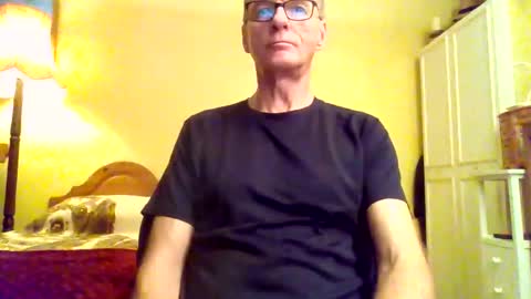 Eddie online show from November 2025 10:30:02 PM