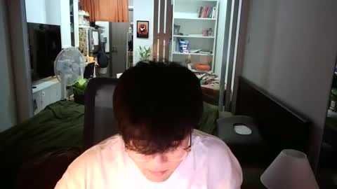 Snapshot of eddiethch chatting on March 2026 04:47:02 PM eddi0304 online show from March 2026 04:47:02 PM