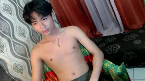 Snapshot of edelcum_xx chatting on January 2025 09:04:01 AM edelcum_xx online show from January 2025 09:04:01 AM