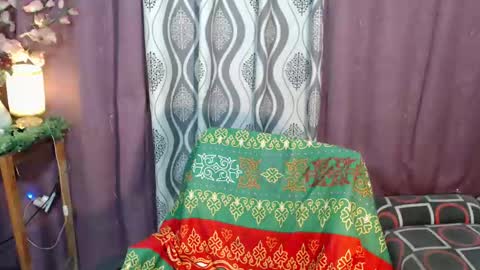 Snapshot of edelcum_xx chatting on March 2025 09:43:02 PM edelcum_xx online show from March 2025 09:43:02 PM