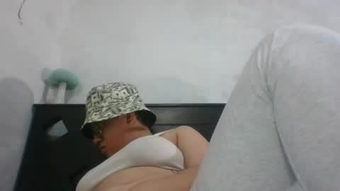 Snapshot of eden_jupiters chatting on November 2025 07:11:02 AM eden_jupiters online show from November 2025 07:11:02 AM