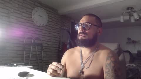 edgarram83 online show from October 2025 08:46:02 AM