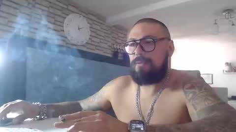 edgarram83 online show from October 2025 06:08:02 PM