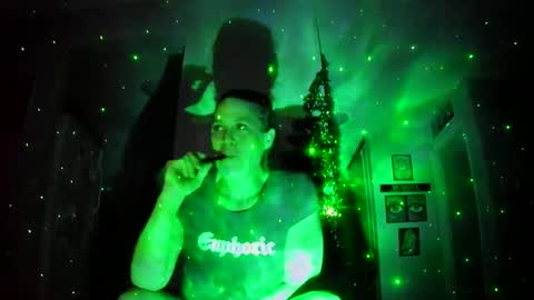 Snapshot of edgeofinsanity13 chatting on December 2024 01:29:01 AM Angel online show from December 2024 01:29:01 AM