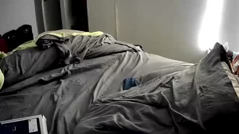 Snapshot of edgeofinsanity13 chatting on February 2025 11:38:02 PM Angel online show from February 2025 11:38:02 PM