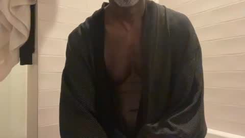 Dad online show from November 2025 03:20:02 AM