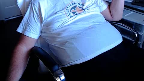 Snapshot of edginginedmonton chatting on November 2025 08:25:02 PM edginginedmonton online show from November 2025 08:25:02 PM