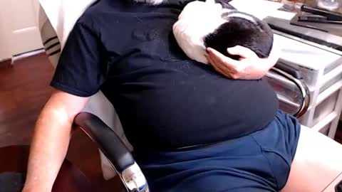 Snapshot of edginginedmonton chatting on November 2025 07:51:02 PM edginginedmonton online show from November 2025 07:51:02 PM