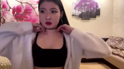 Eri online show from March 2026 06:13:02 PM