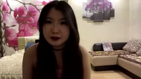 Snapshot of edinabluett chatting on April 2026 07:01:01 PM Eri online show from April 2026 07:01:01 PM