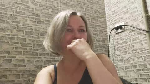 Snapshot of edithmanning chatting on February 2025 02:48:02 PM edithmanning online show from February 2025 02:48:02 PM