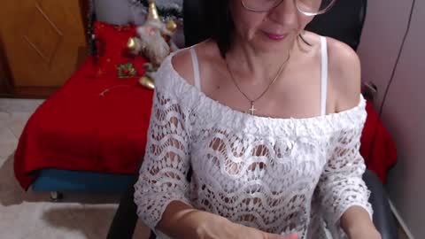 Snapshot of edixann_more chatting on December 2024 08:00:02 PM Eddye online show from December 2024 08:00:02 PM