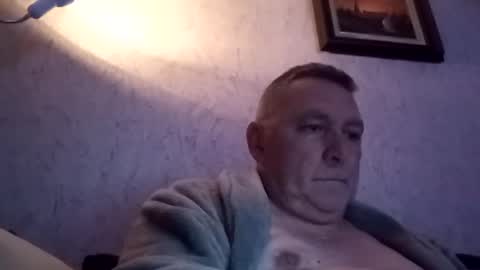 Snapshot of edje59a chatting on September 2025 11:32:02 PM Eddy online show from September 2025 11:32:02 PM