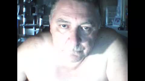 Snapshot of edje59a chatting on October 2025 07:10:02 AM Eddy online show from October 2025 07:10:02 AM