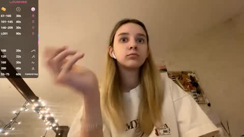 Dana online show from October 2025 03:47:02 PM