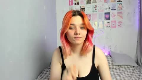 Snapshot of edna_dana chatting on December 2024 02:28:01 PM Edna online show from December 2024 02:28:01 PM