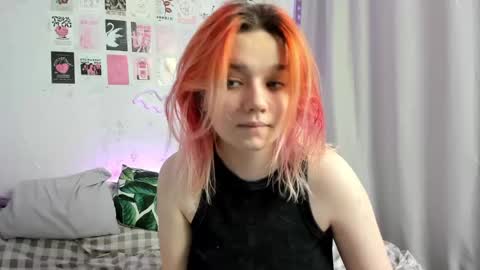 Snapshot of edna_dana chatting on December 2024 06:27:01 PM Edna online show from December 2024 06:27:01 PM