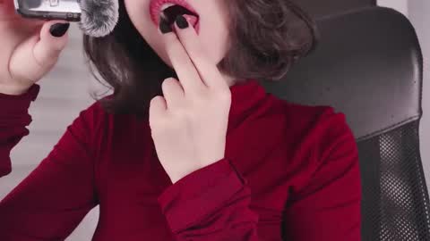 Edranah online show from November 2025 09:13:02 PM