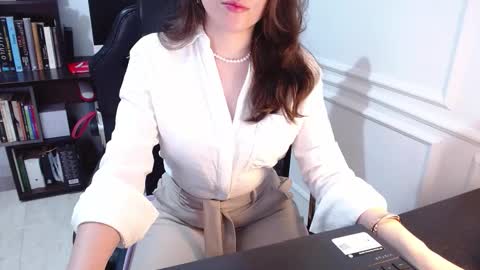 eduard_amun online show from October 2025 12:55:02 PM