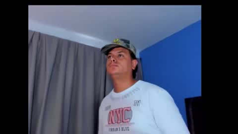 edwar_95 online show from January 2026 03:16:01 PM