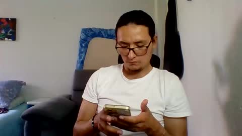 edward1996527421 online show from May 2026 07:19:02 PM