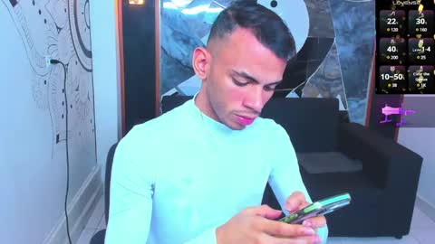 Snapshot of edward_24_ chatting on February 2025 03:56:02 AM Edward Colleman online show from February 2025 03:56:02 AM