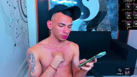 Snapshot of edward_24_ chatting on March 2025 10:03:02 AM Edward Colleman online show from March 2025 10:03:02 AM