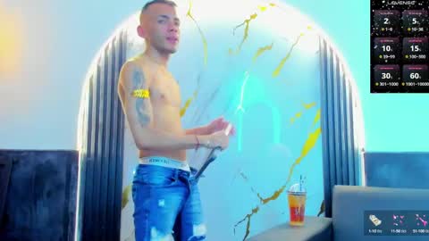 Snapshot of edward_24_ chatting on October 2025 05:17:02 AM Edward Colleman online show from October 2025 05:17:02 AM