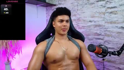 Snapshot of edward__clarck chatting on January 2025 07:14:01 AM EDWARD CLARCK online show from January 2025 07:14:01 AM