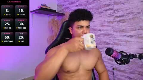 Snapshot of edward__clarck chatting on September 2025 02:57:01 AM EDWARD CLARCK online show from September 2025 02:57:01 AM