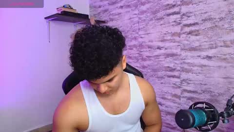 Snapshot of edward__clarck chatting on October 2025 11:28:02 PM EDWARD CLARCK online show from October 2025 11:28:02 PM