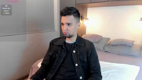 Eduardo online show from January 2025 03:58:02 AM