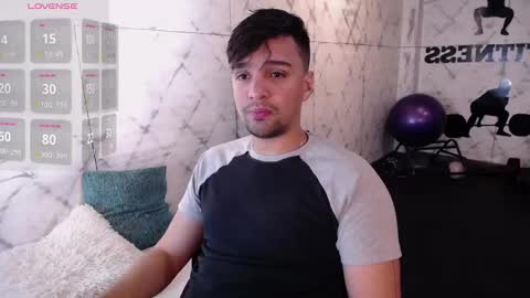 Eduardo online show from October 2025 03:18:02 AM