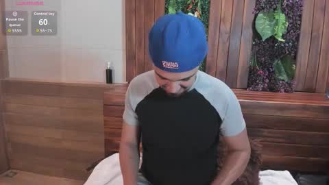 Eduardo online show from December 2025 03:59:02 AM