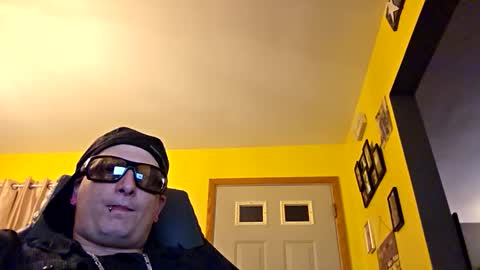 Snapshot of edwardaims_2please chatting on October 2025 02:45:01 AM edwardaims_2please online show from October 2025 02:45:01 AM