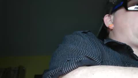 Snapshot of edwardaims_2please chatting on December 2025 02:52:01 AM edwardaims_2please online show from December 2025 02:52:01 AM