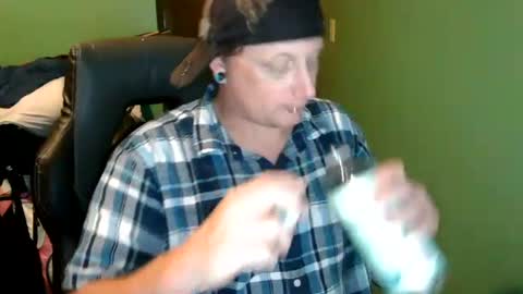 Snapshot of edwardaims_2please chatting on June 2026 03:13:01 AM edwardaims_2please online show from June 2026 03:13:01 AM