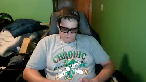 Snapshot of edwardaims_2please chatting on July 2026 02:51:02 AM edwardaims_2please online show from July 2026 02:51:02 AM
