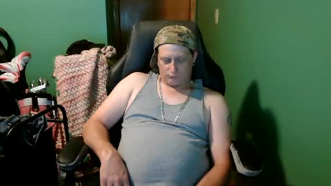 Snapshot of edwardaims_2please chatting on July 2026 04:38:01 AM edwardaims_2please online show from July 2026 04:38:01 AM