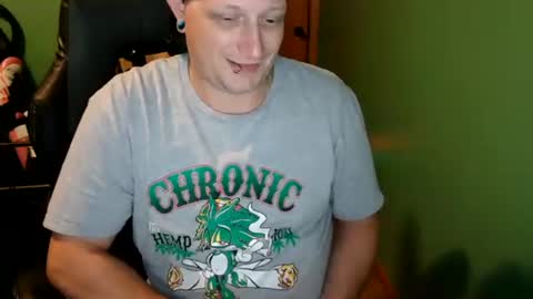 Snapshot of edwardaims_2please chatting on July 2026 02:21:01 AM edwardaims_2please online show from July 2026 02:21:01 AM