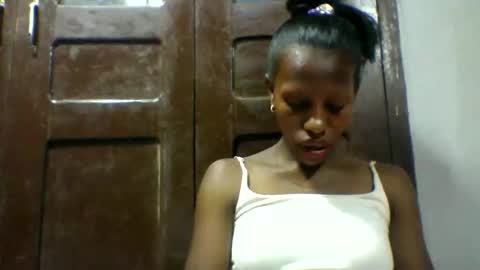 edwige770943 online show from April 2026 04:26:01 AM