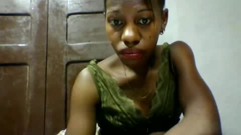 edwige770943 online show from May 2026 05:16:01 AM