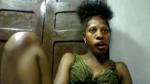 edwige770943 online show from May 2026 05:32:01 PM